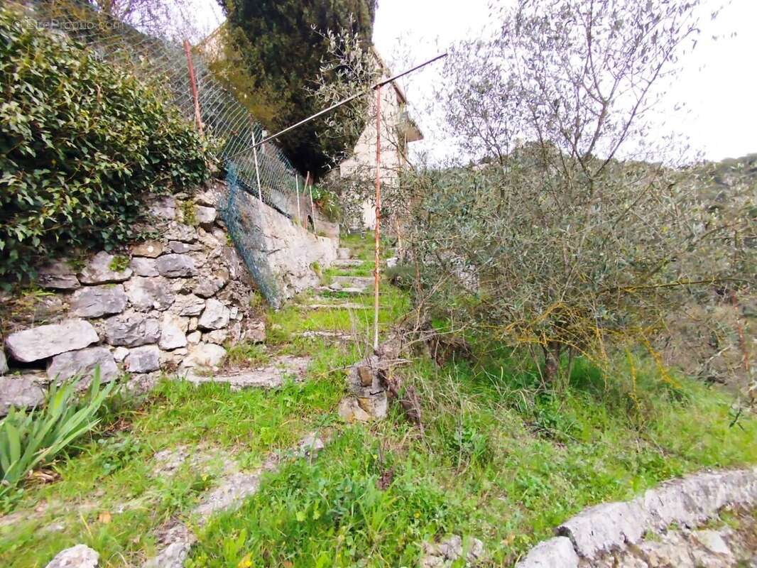 Maison à TOURRETTE-LEVENS