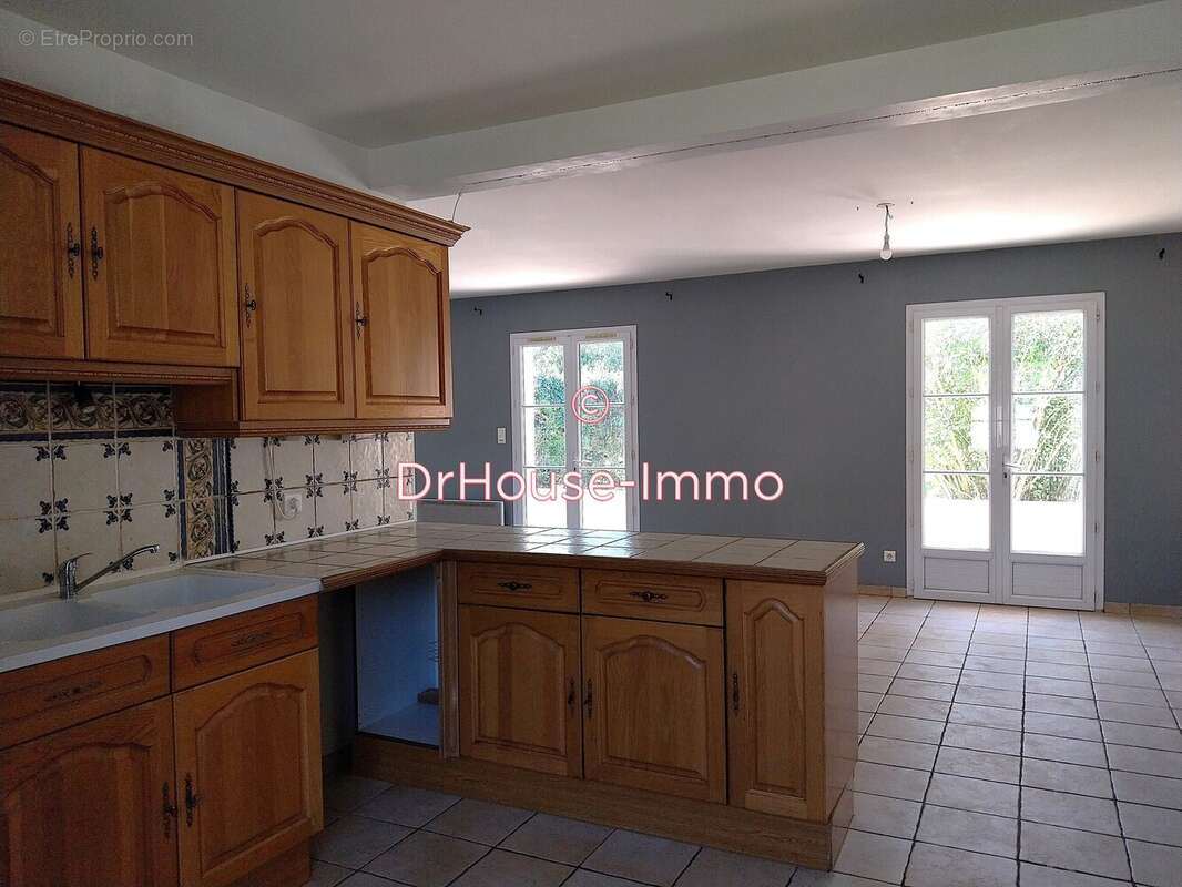 Maison à SAINT-OUEN-D&#039;AUNIS