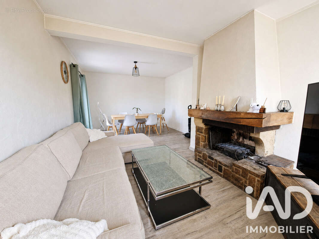Maison 98 m² à Fontenay-Le-Pesnel  - photo 4