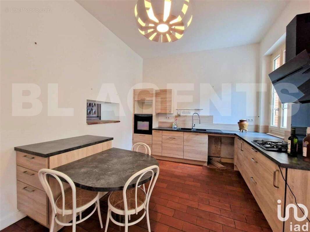 3 - Maison à CASTELSARRASIN