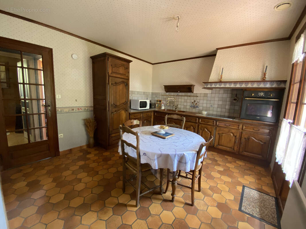 Maison à BUSSY-EN-OTHE
