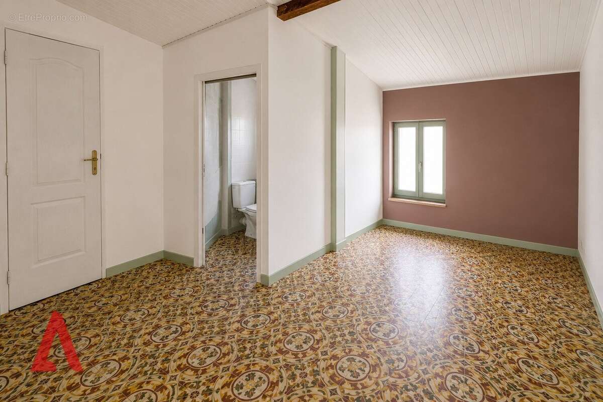 Maison de village avec garage et possibilité de créer jusqu'à 4 logements Airbnb  Fort potentiel d'investissement  Roujan  15 - photo 2