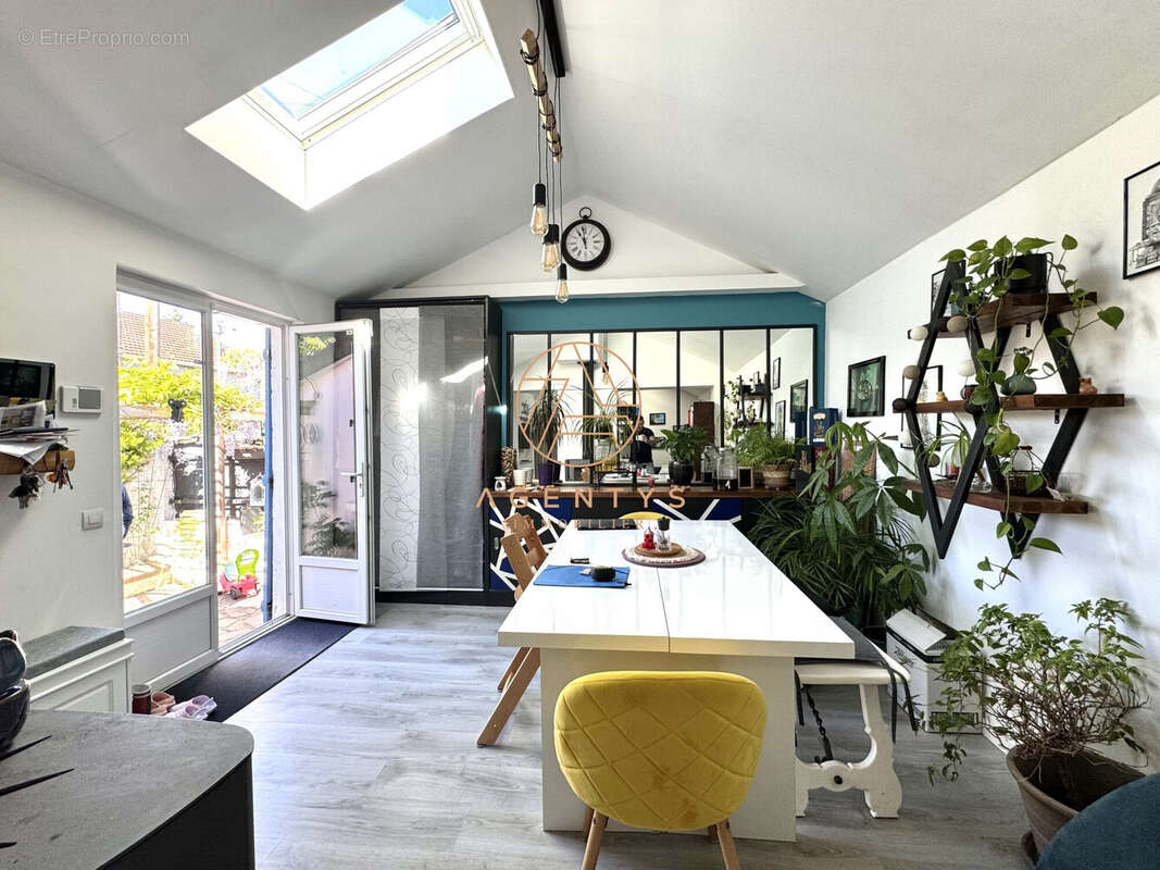 Maison à NOISY-LE-GRAND