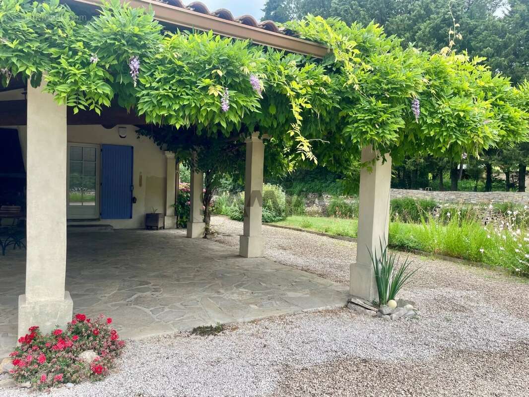 Maison à POMPIGNAN