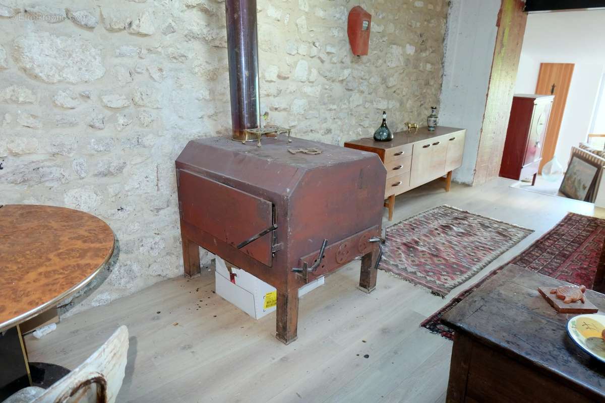 Maison à VILLENEUVE-DE-DURAS