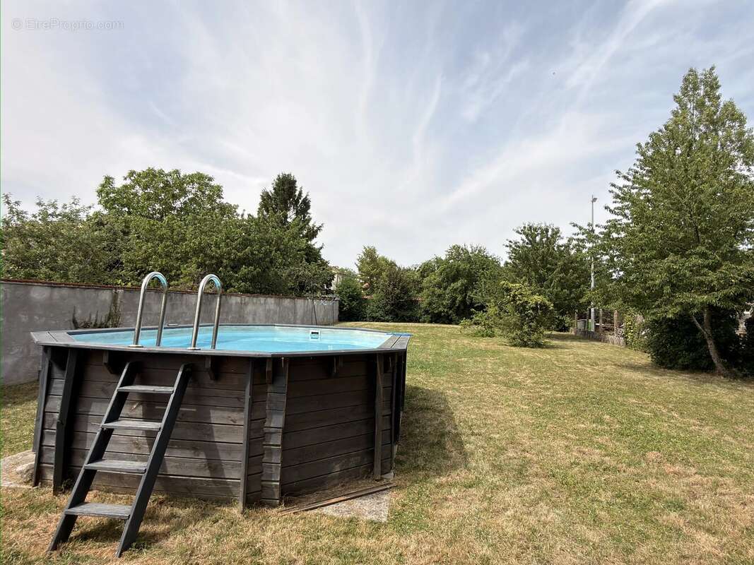 Charmante maison en pierre au cœur du village avec jardin et piscine hors-sol - photo 19