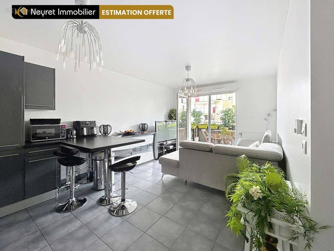 Appartement à SAINT-FONS