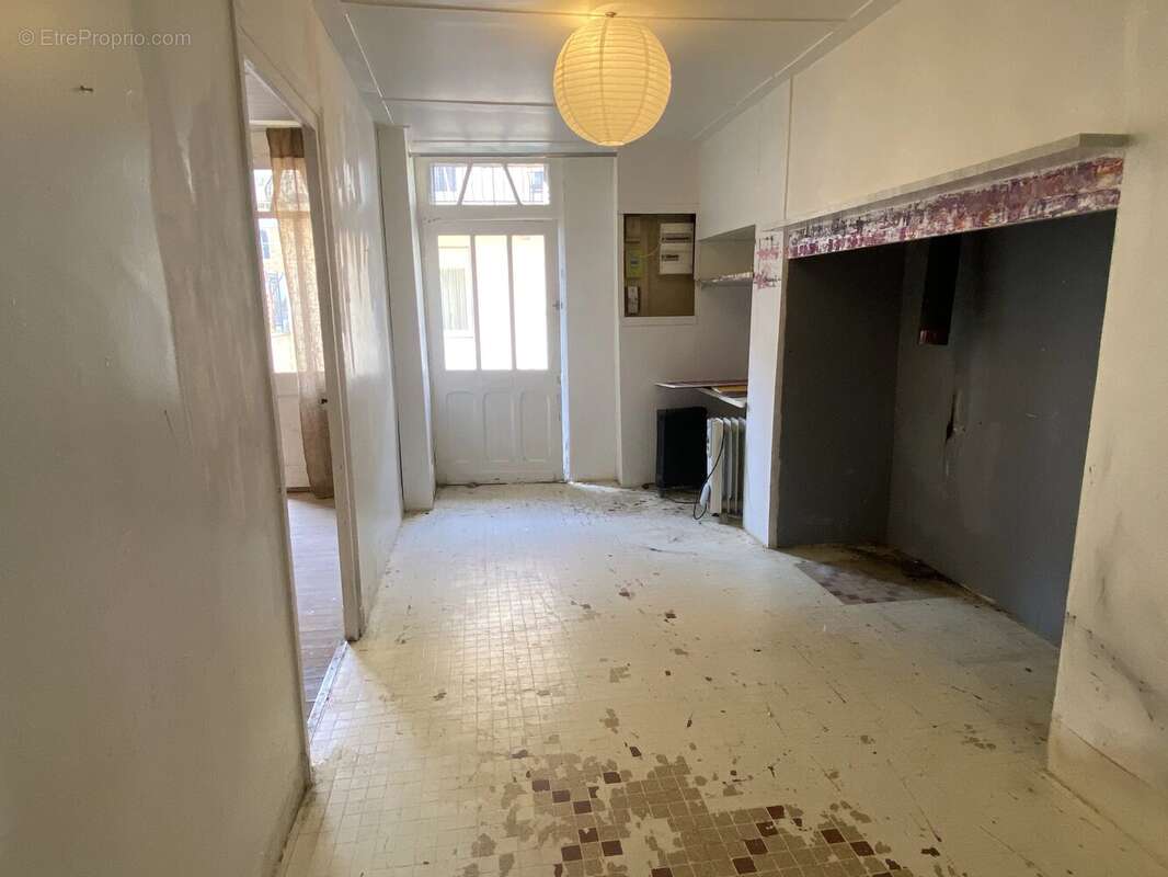 Maison à MONTAYRAL