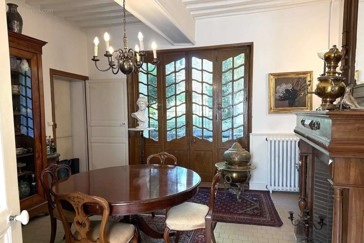 Maison à ISSY-L&#039;EVEQUE