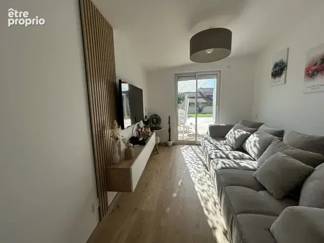 Maison récente à vendre à ANNONAY avec 6 chambres, garage et terrain attenant - photo 14