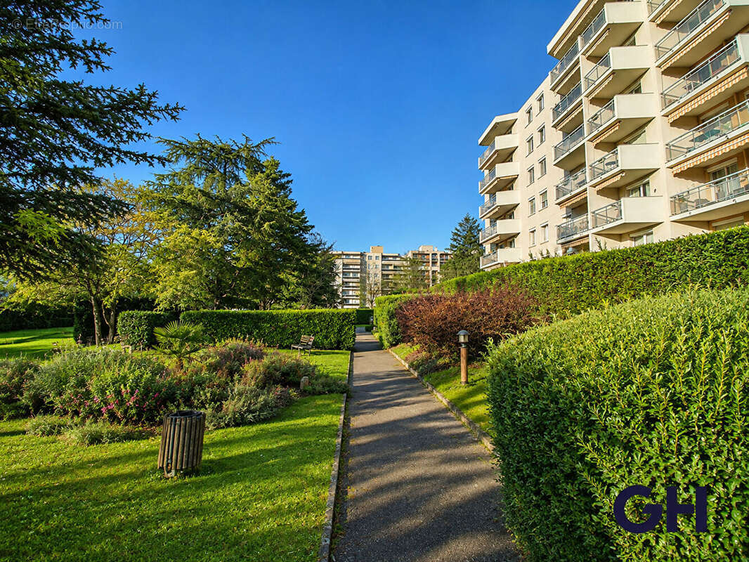À vendre - t3 de 81 m² - caluire-et-cuire - balcon - fort potentiel - photo 7