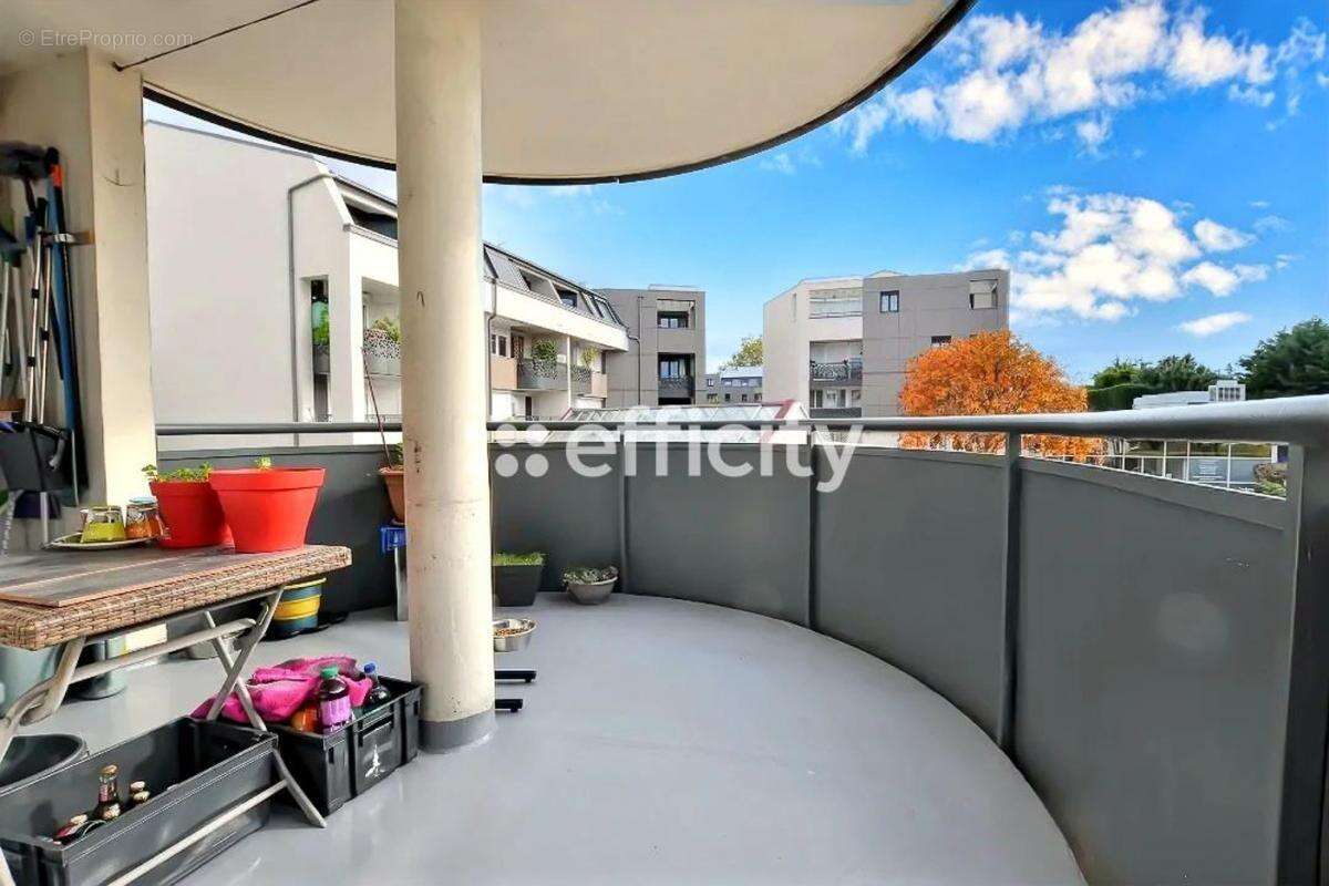 Appartement à FEYZIN