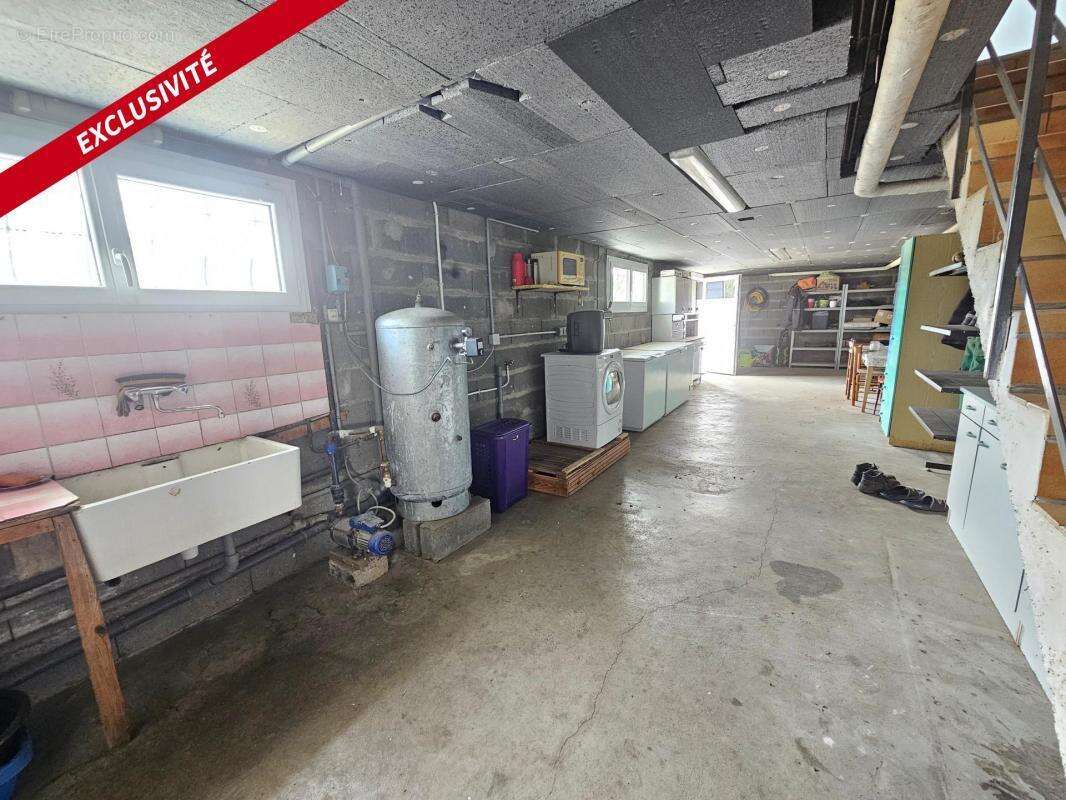 Maison à MONTREUIL-BELLAY