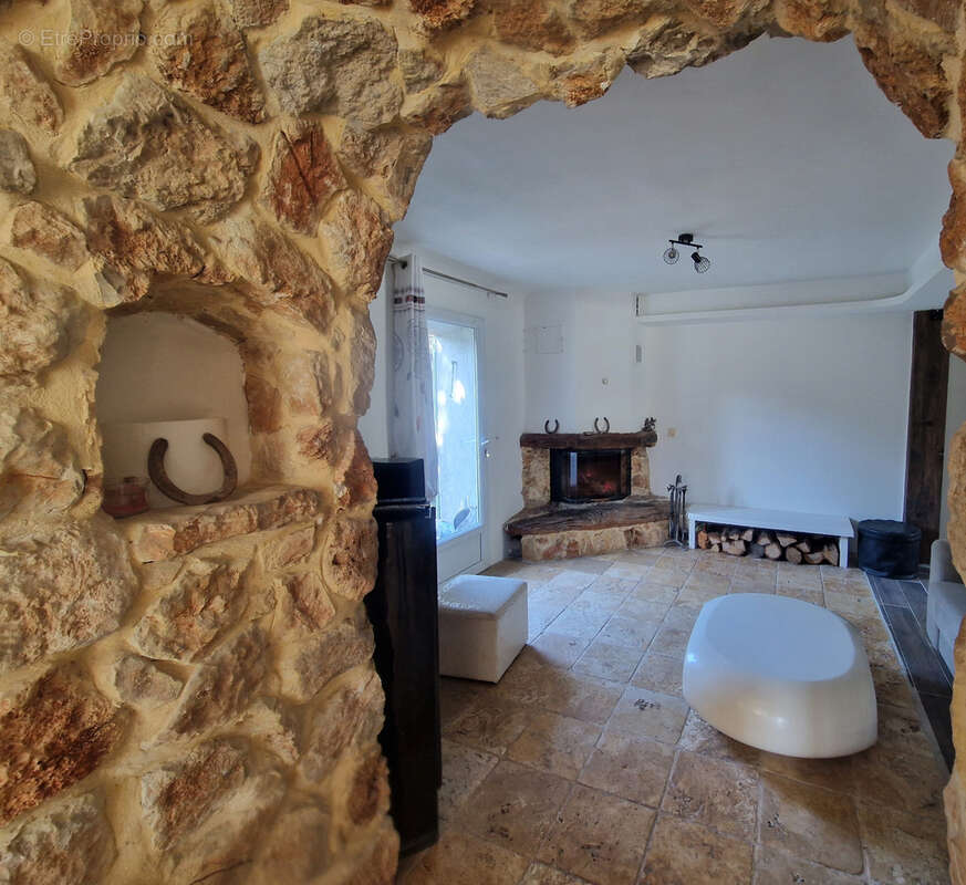 Maison à LORGUES