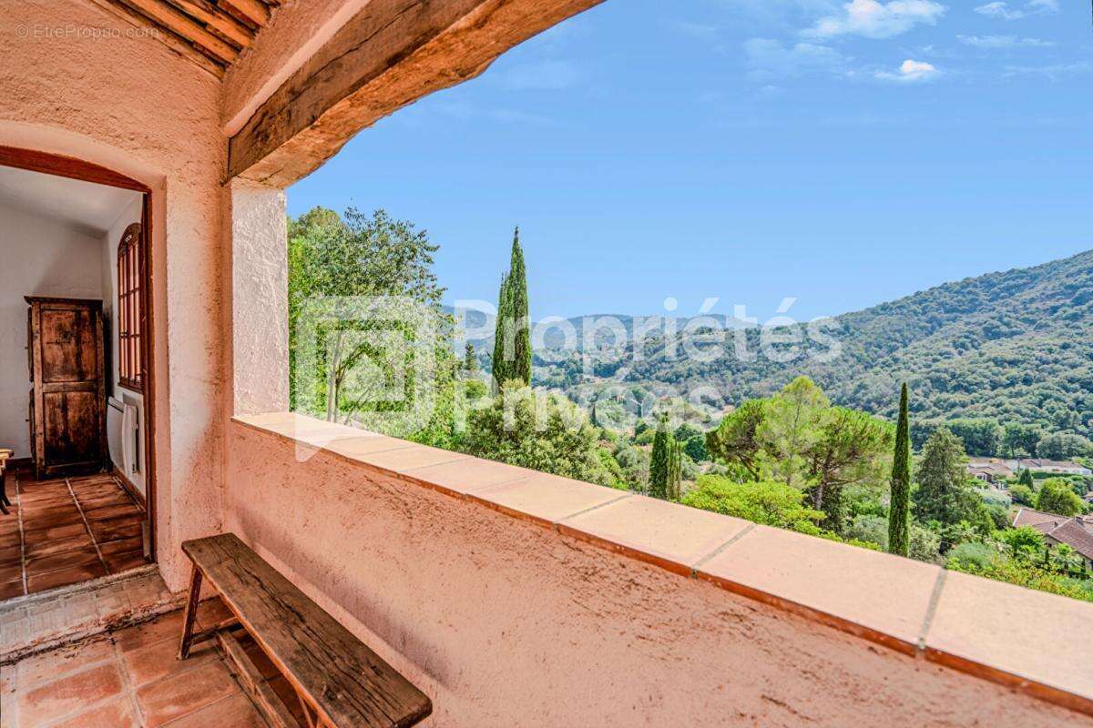 Maison à AURIBEAU-SUR-SIAGNE