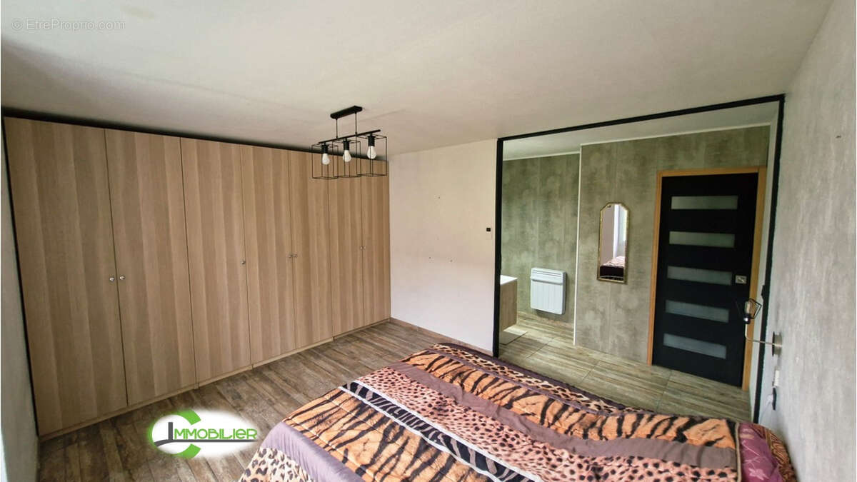 Maison à THORIGNE-SUR-DUE