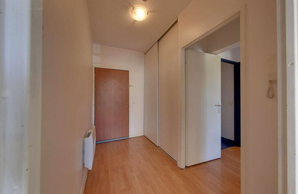 Appartement à FONTAINE