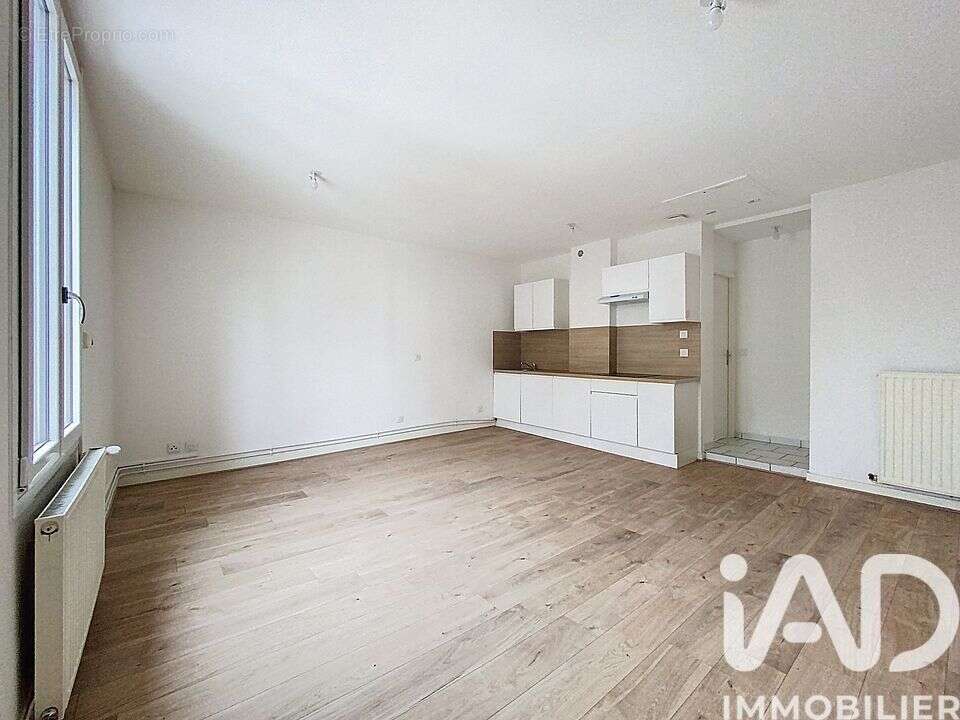 Photo 2 - Appartement à DECINES-CHARPIEU