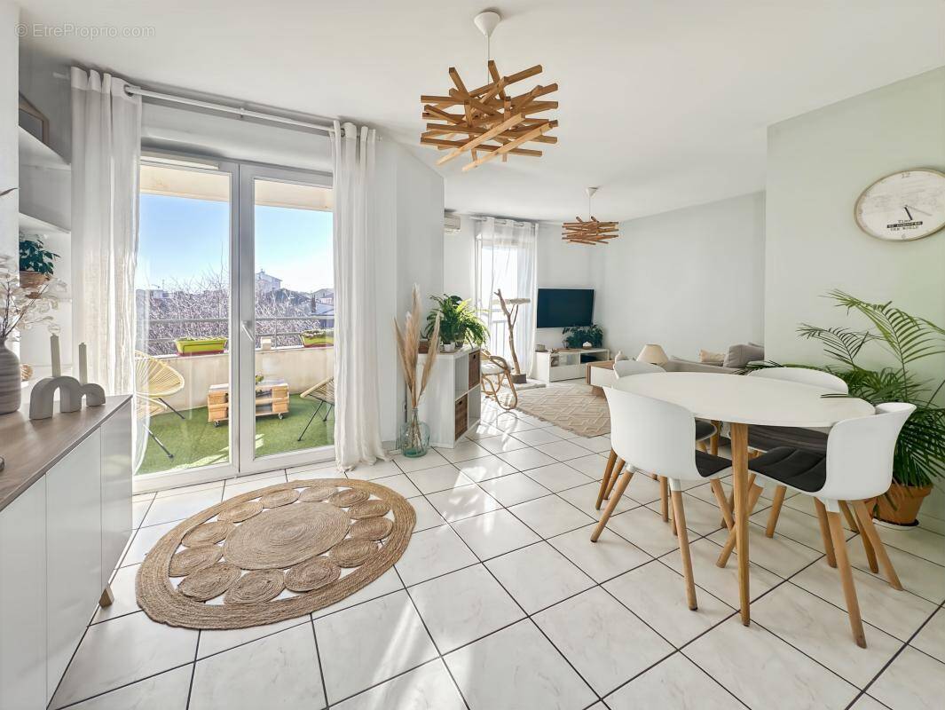 Appartement à BOURG-LES-VALENCE