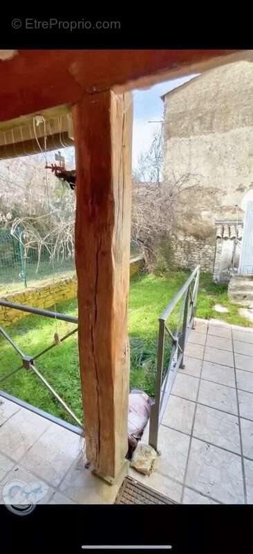 Maison à REVEST-DU-BION