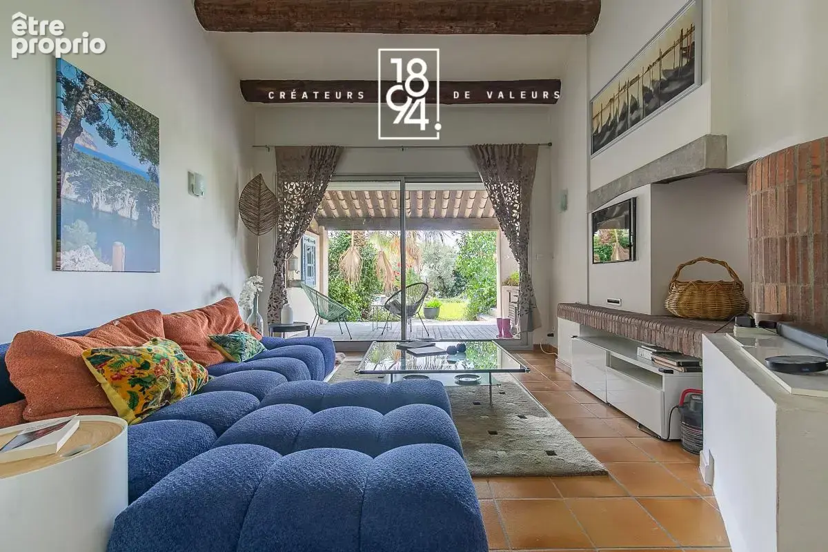 Maison 7 pièces à vendre La Fare les Oliviers (13580)  167m2  Jardin  Piscine - photo 6