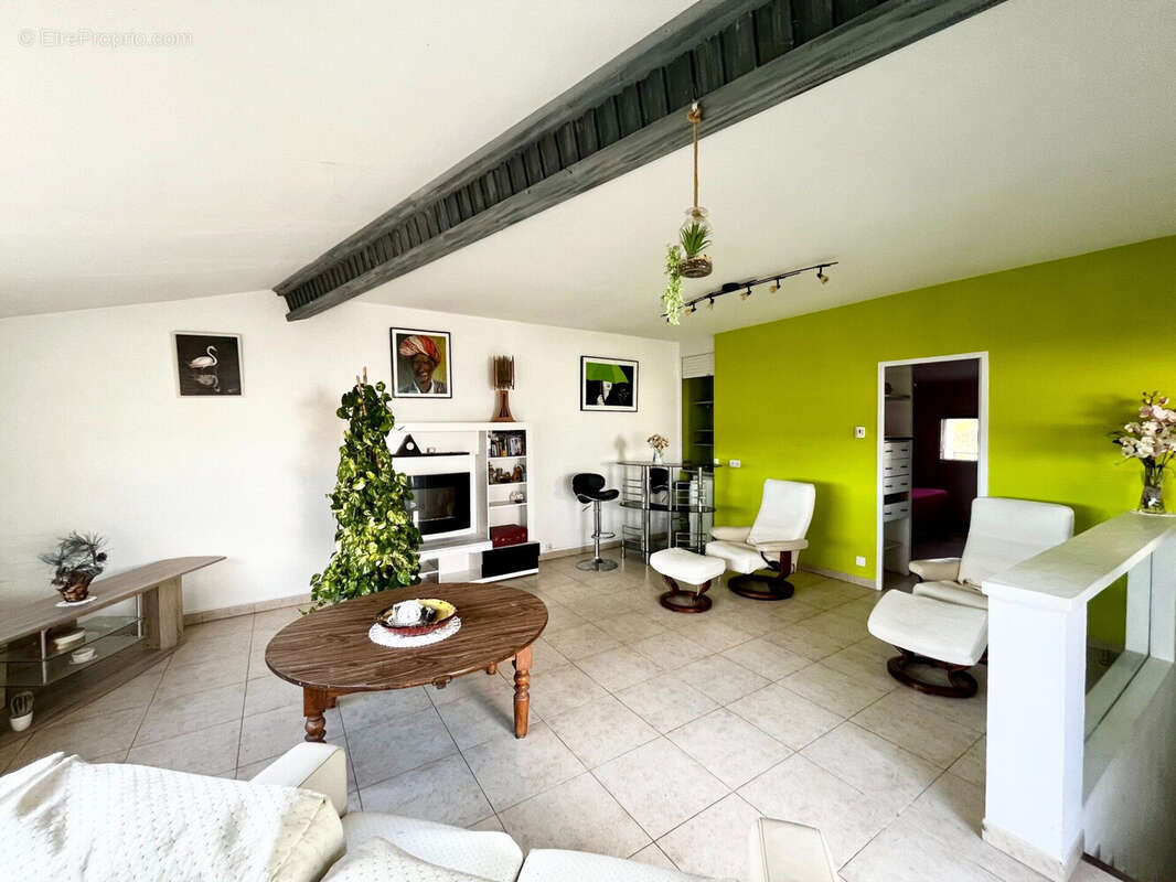 Maison 191 m² à Saint-Maurice-Sur-Eygues  - photo 4