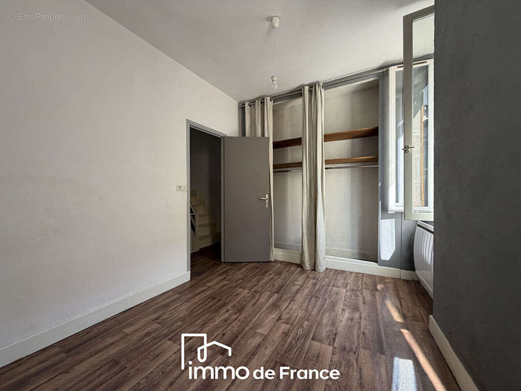 RODEZ Centre, Jolie Maison de ville T2 Bis - photo 7