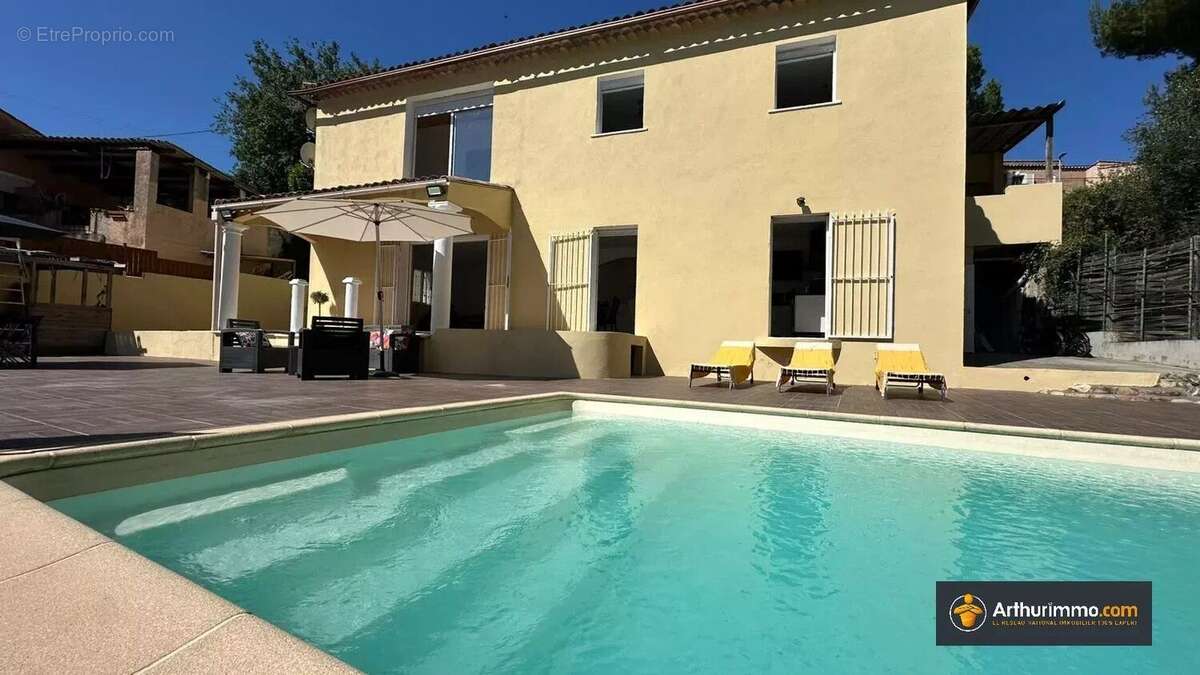 Maison à CAGNES-SUR-MER