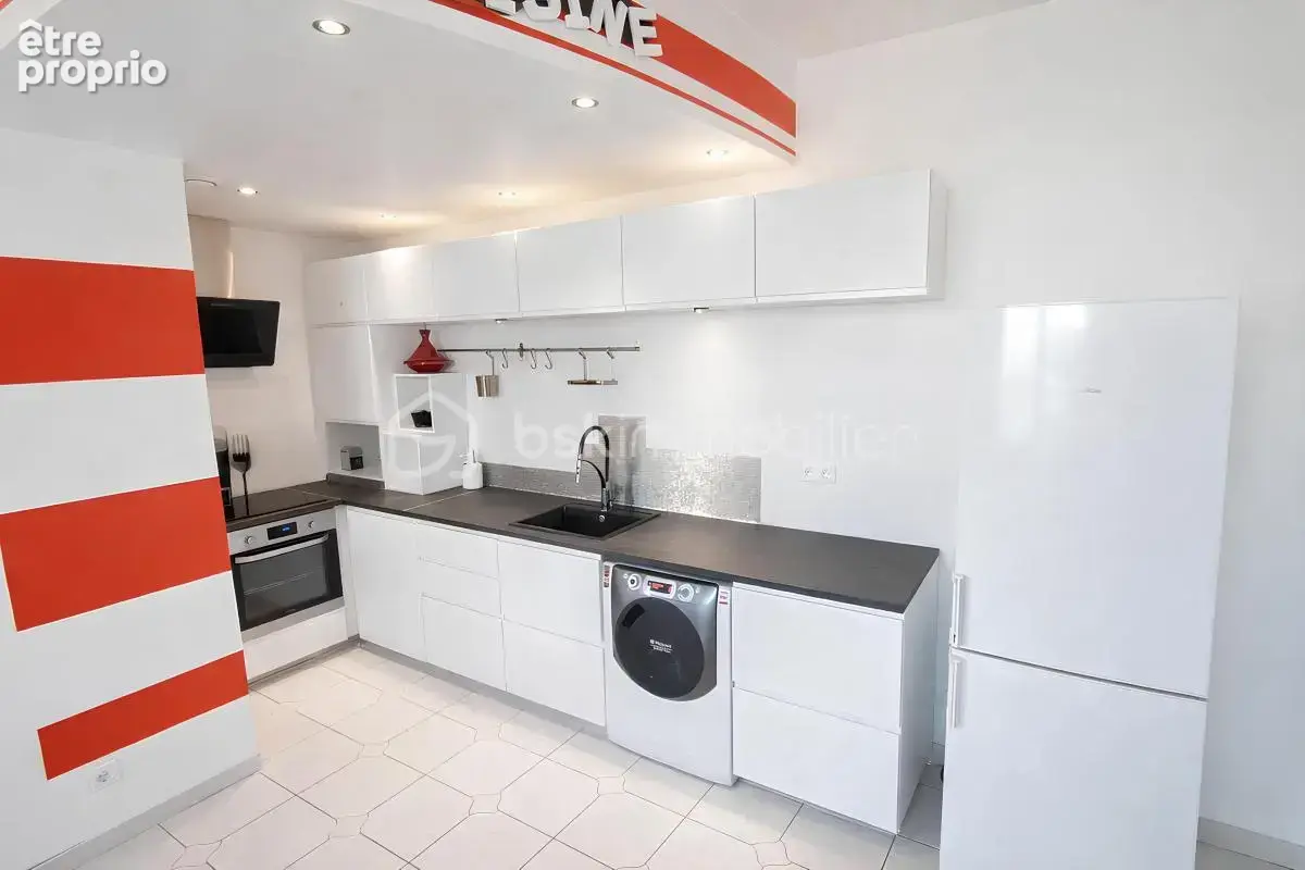 A vendre - T2 loué dernier étage – Vue Faron – Rentabilité immédiate – Parking – Cave – Toulon La Loubière – 157 000 € - photo 15