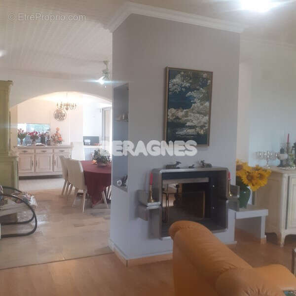 Maison d architecte 300 m2 habitable parc arbore piscine double garage - photo 2
