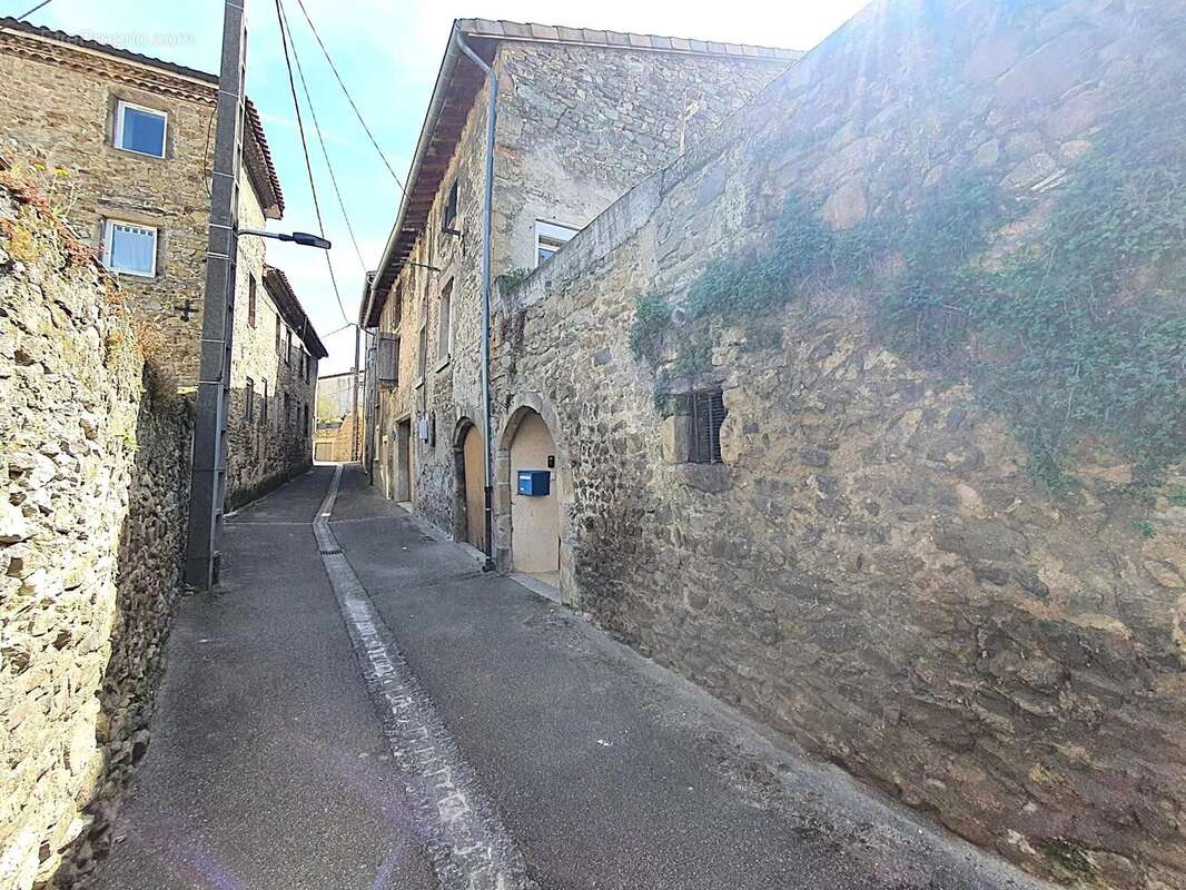 Maison à SAINT-PIERRE-DE-BOEUF