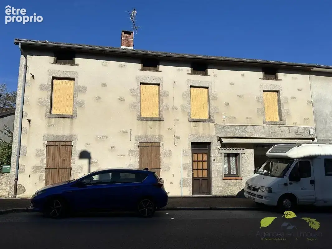 Maison à SAUVIAT-SUR-VIGE