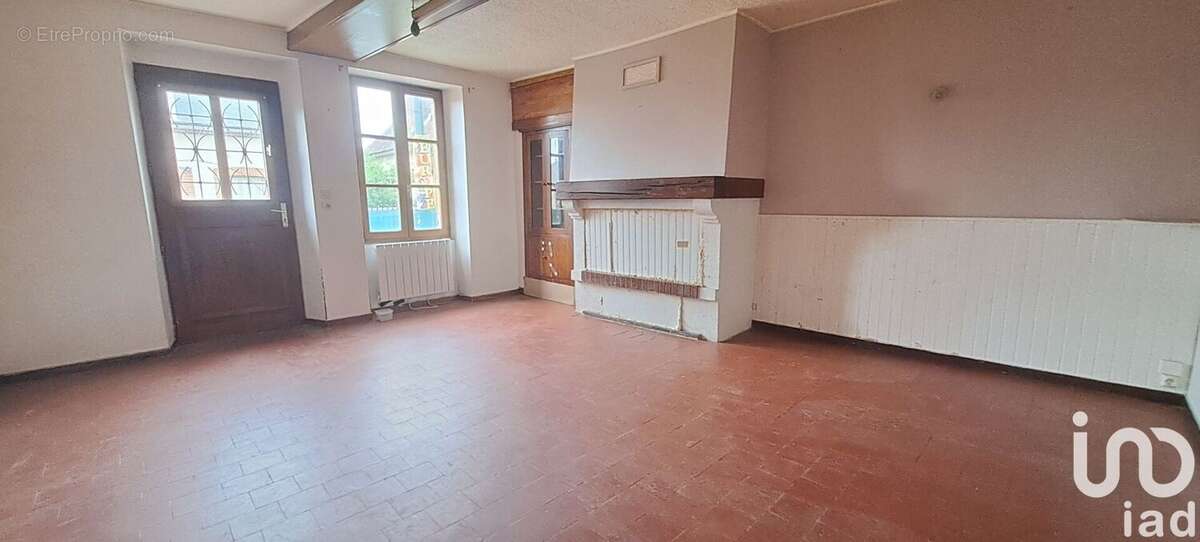 Photo 2 - Maison à SAINT-HILAIRE-LES-ANDRESIS