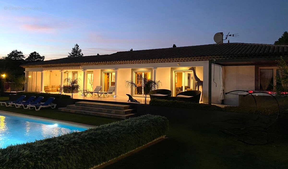 Maison à LA MOTTE