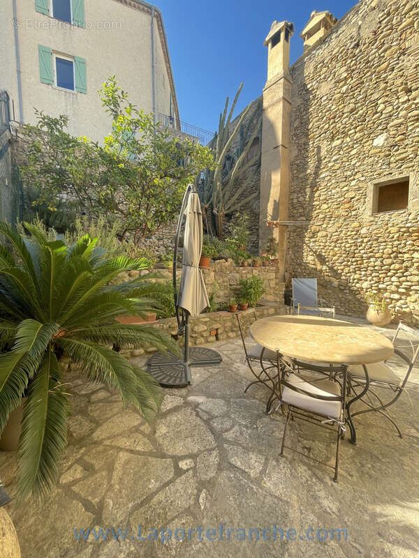 Maison de charme avec jardin, garage & vue mer   Haut-de-Cagnes - photo 20