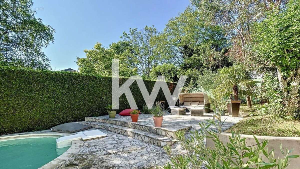 Maison à MONTMORENCY