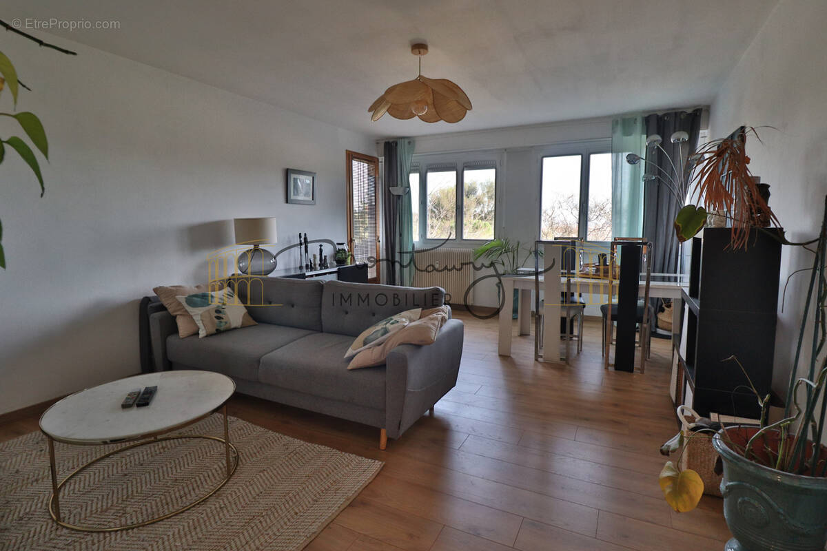 Appartement à NIMES