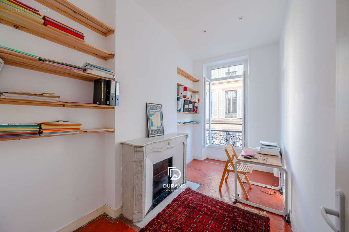 Appartement à MARSEILLE-6E