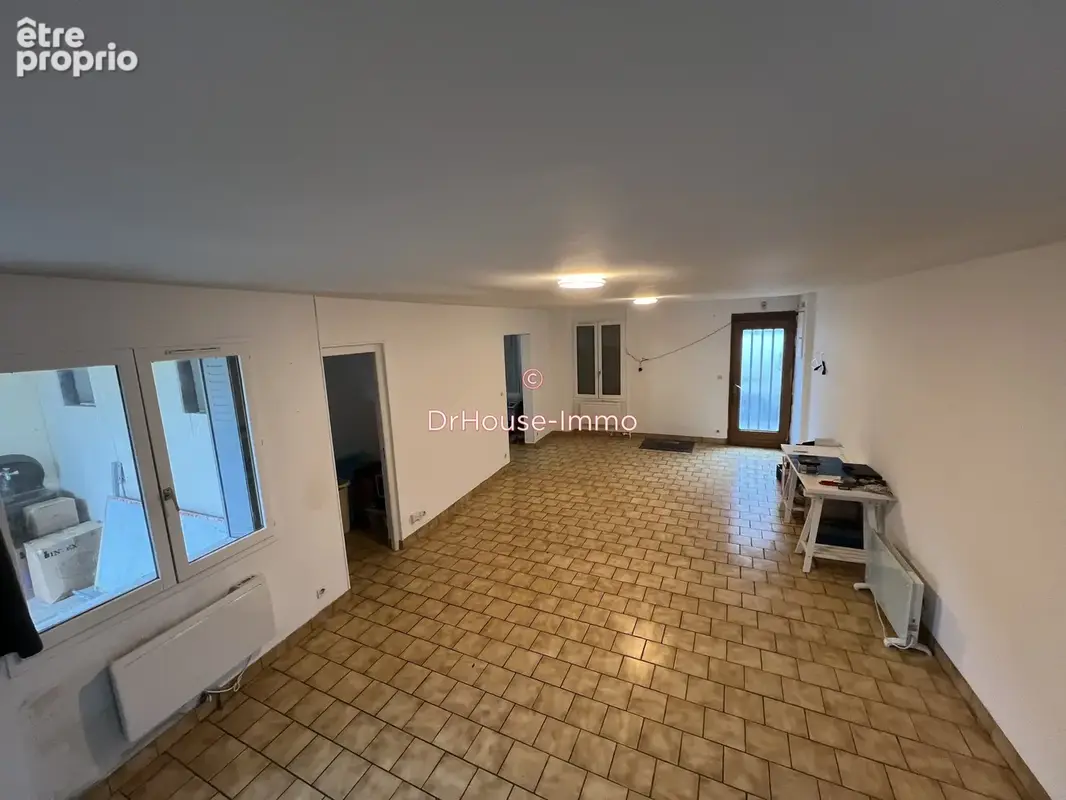 Maison 125 m² à Mehun-Sur-Yevre  - photo 5