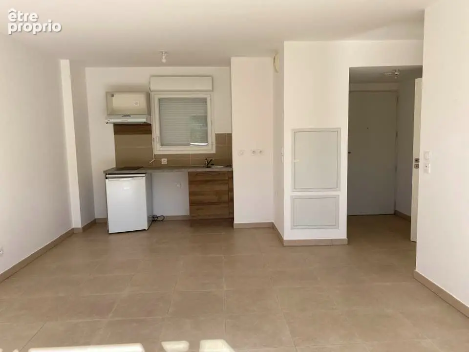 Appartement avec terrasse + garage fermé dans résidence récente ! - photo 3