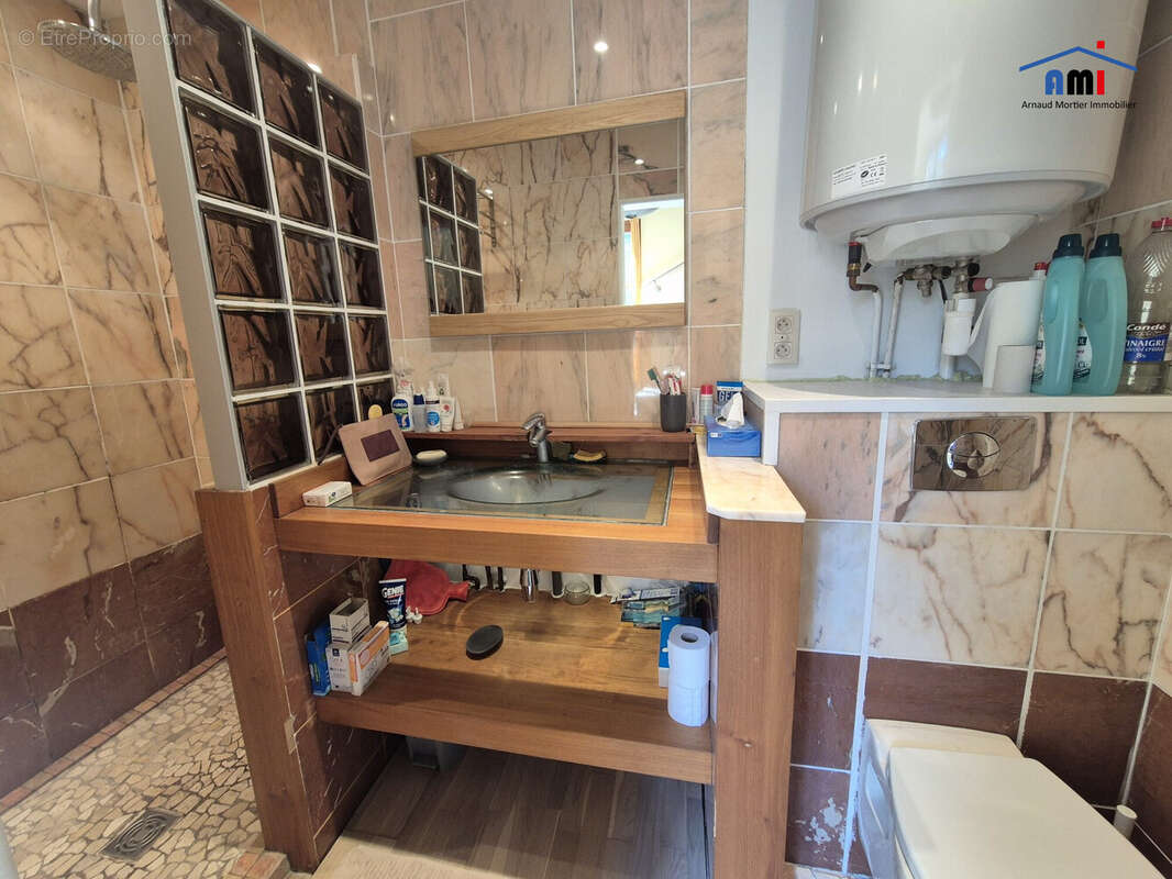 Maison à MOUTIERS-AU-PERCHE