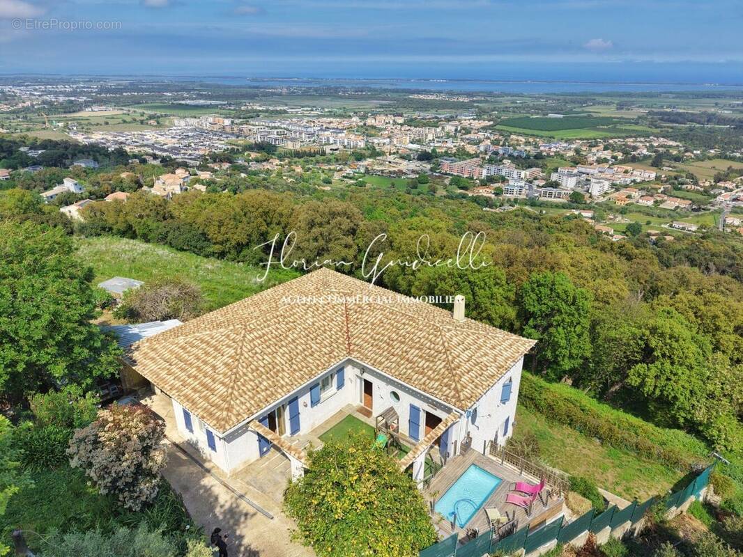 Maison à BORGO