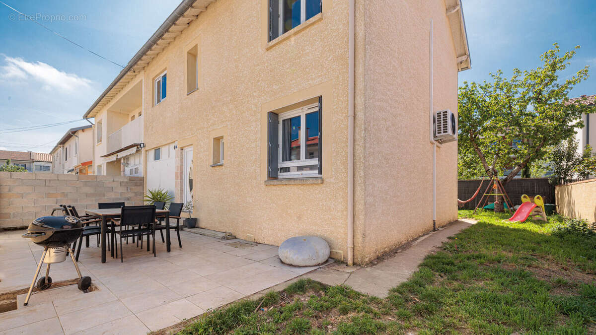 Maison à VILLENEUVE-TOLOSANE