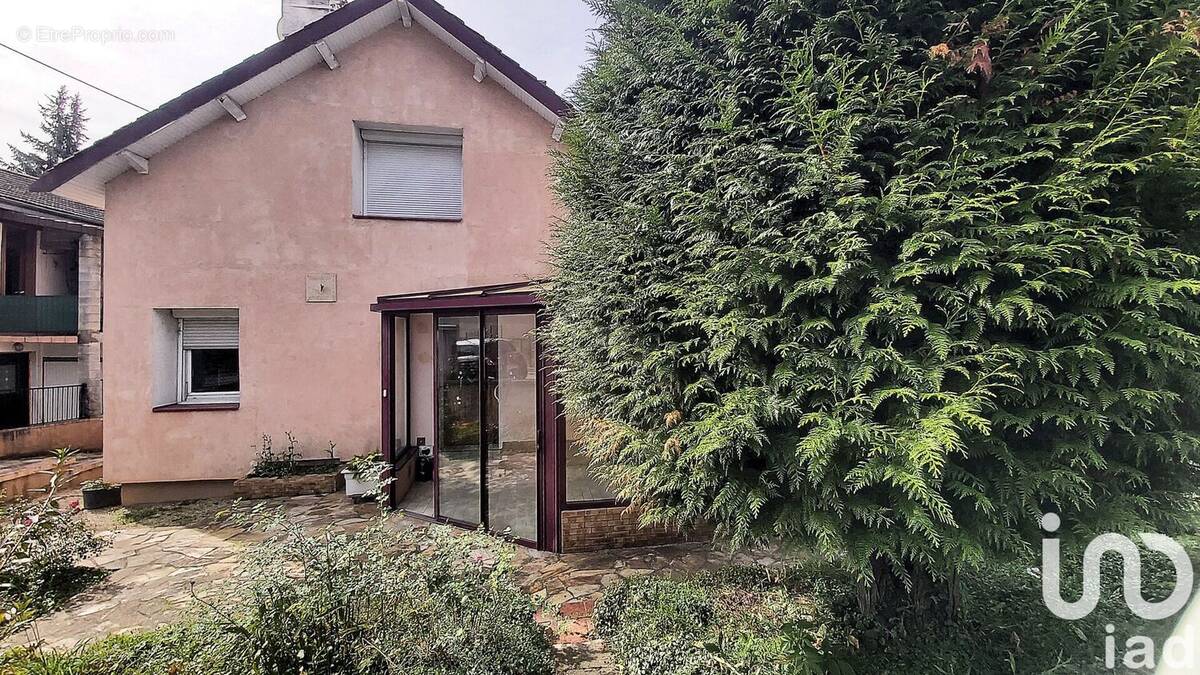 Photo 1 - Maison à SAINT-MARTIN-LA-PLAINE