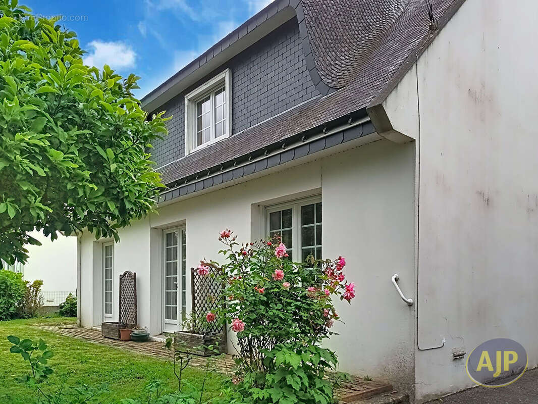 Maison à QUESTEMBERT