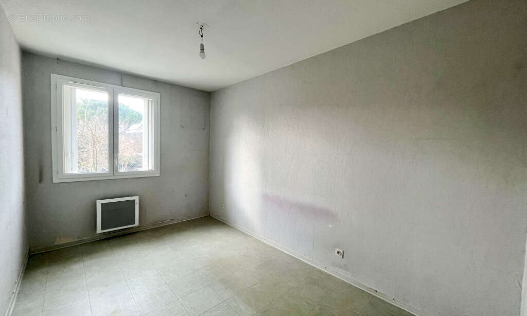Appartement 72 m² à Gardanne  - photo 10