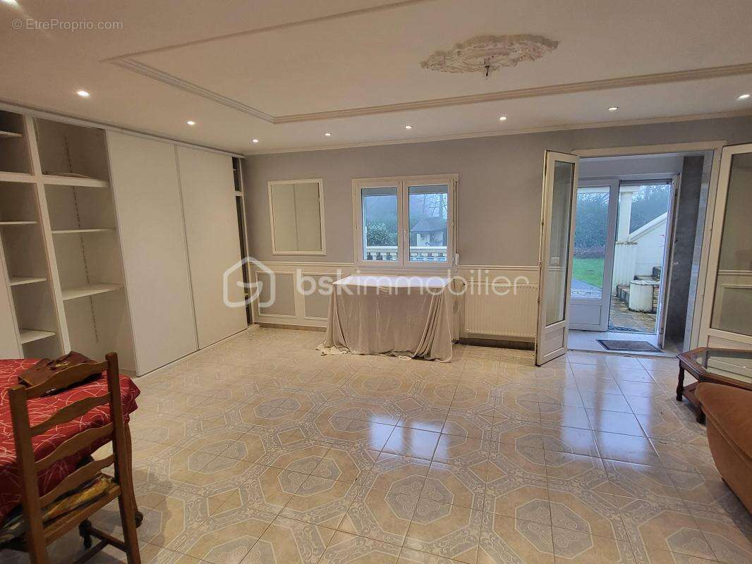 Maison à VILLEDIEU-LES-POELES