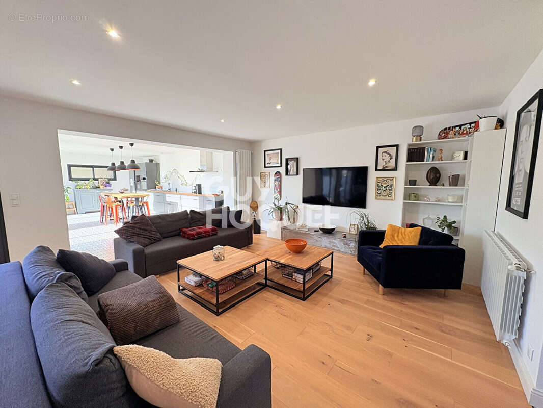 Maison à VILLENAVE-D&#039;ORNON