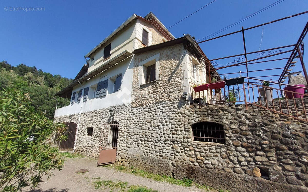 Maison à BESSEGES
