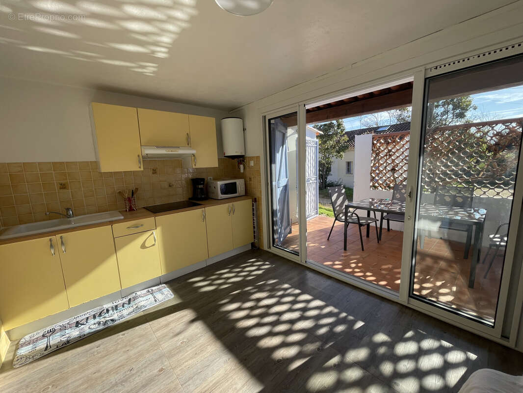 Maison à BORMES-LES-MIMOSAS